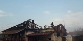 Отворени се сметки за донации за семејството Панови од струмичко Дабиље чија куќа изгоре во пожар