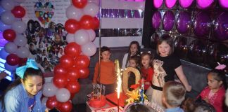 Не сме повеќе невидливи и среќни сме што заедницата не прифаќа, кажаа од здружението Вера кое одбележа 10 години постоење