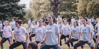 Рекреативки од Струмица и Радовиш, вежбаа аеробик на отворено со Елена, им се приклучија и случајни минувачи