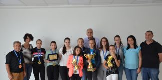 Општина Ново Село ги награди Балканските Шампиoнки во футсал од ООУ ,,Видео Подгорец” од Колешино по 12 000 денари