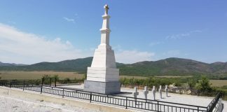 Премиерите Заев и Борисов утре кај Дојран ќе го откријат споменикот подигнат во чест на полковникот Каварналиев