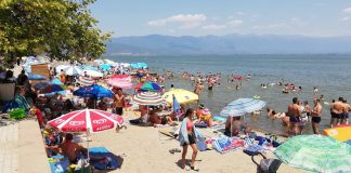 Повеќе илјадници гости за Илинден уживаат во убавините на Дојран, сместувачките капацитети речиси полни