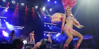 Фото – Разголени танчерки играа самба и румба на првата музичка вечер на Струмица опен фест кој траеше до утринските часови