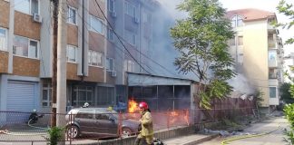 Изгоре новото судско возило и одземени предмети со правосилни пресуди во пожарот во лимените гаражи на струмичкиот суд (фото)