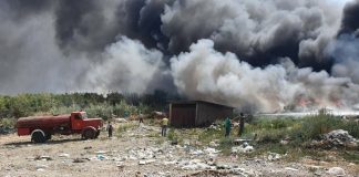 Фото – Пожар на депонијата Шапкар кај Добрашинци, по интервенција на надлежните ставен под контрола