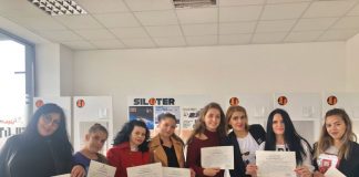 Невработени струмичанки преку АВРМ, во студиото ,,Visage” се обучуваа и добија сертификати за козметичарки