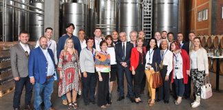 Градончалникот Јаневски побара од македонските конзули низ странство да ги промовираат струмичките производи