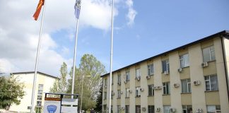 Полициски службеник од Струмица заработи кривична оти присвојувал службено оружје, информира МВР