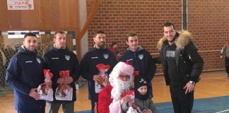 Академија Пандев повторно ги изненади најмалите ,,пандевци’’ со Дедо Мраз им додели новогодишни пакетчиња