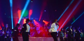 Струмичката гимназија со децениски Божиќен концерт за да помогнат некому, на сцена 90 средношколци ќе пеат за лекување на Стојче