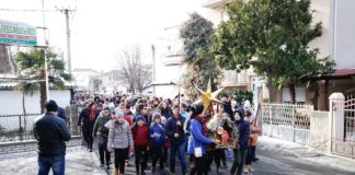 Дечиња во Струмица, Гевгелија, Радовиш, Валандово, Богданци и Дојран со Бадникови поворки го најавуваат Христовото раѓање