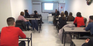 Преку Црвениот крст се обучуваат нови 20 персонални асистенти за лица со попречености во Струмица