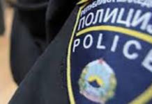 Возач од Гевгелија со „алфа ромео“ не им застанал на полицајците во Богородица по што се забил во споменикот сред село – бил пијан