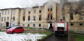 Пожар во објект на струмичката касарна, изгоре ТВ Канал Вис (фото)