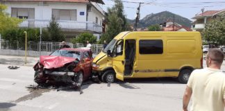 Возачот на комбето кој предизвика сообраќајка во Струмица приведен, превезувал 32 мигранти и се забил во три возила, соопшти МВР