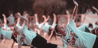 60 рекреативци на аеробик тренинг на отворено во струмичкиот парк како дел од СОФ 2020 (фото)