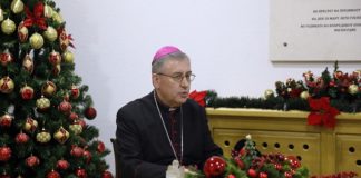 Божиќна честитка на Бискупот скопски и епарх струмичко- скопски Киро Стојанов