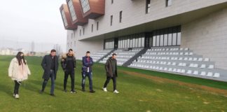 Васоски дојде во Академија Пандев и како нов тренер се запозна со условите за работа во комплексот ,,Пандев” (фото)