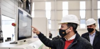 Премиерот Заев ја пушти во употреба новата инвестиција на „Конти Хидропласт“ во Гевгелија