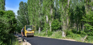 Се обновува коловозот оштетен од три поплави кај радовишко Јаргулица и Покрајчево (видео)