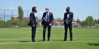 Струмица доби ново фудбалско игралиште со вештачка трева вредно 280 илјади евра (фото)