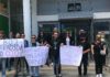 Драмскиот ансамбл при НУЦК Антон Панов, протестираше пред Јавното обвинителство во Струмица