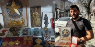 Собрал над милион предмети од екс Југославија – интересно хоби на колекционерот Христов од струмичко Смоларе (фото)