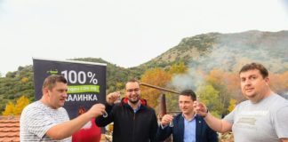 Браќата Гошевски печеа ракија од калинка а Пандев и Смиланов најдобри на Валандовската ракијада (фото)