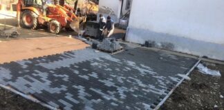 Се уредува дворот на училиштето во  Дукатино, општина Василево