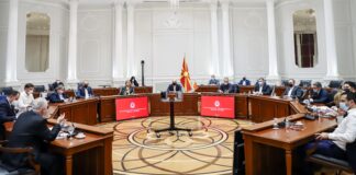 Второто полугодие за основното и средното образование се одлага за 1 февруари