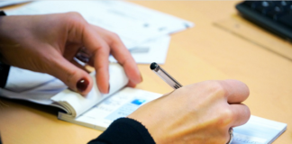 Граѓаните мора лично во судот да однесат доказ за платен судски паушал, но треба да си побараат и заверка