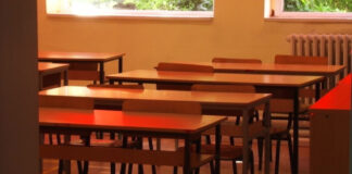 Средношколците од Конче и понатаму немаат превоз до Радовиш – превозниците бараат повисоки цени