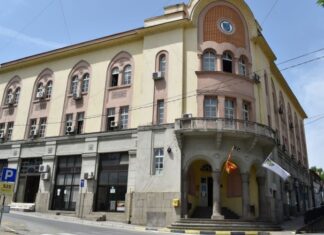 Полицијата со кривични за екс градоначалникот и вработени во Општина Струмица – се сомничат за несовесно работење