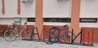 Ирон компани“ донираше велосипедски паркинг пред општинската зграда на Радовиш