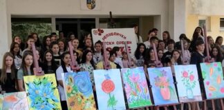 Ученици од Струмица и Гевгелија меѓу најдобрите на Републичките детски ликовни средби ,,Цвеќе 2022”