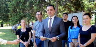 Костадинов: 20 тина деца со надмината возраст вклучени во образовниот процес