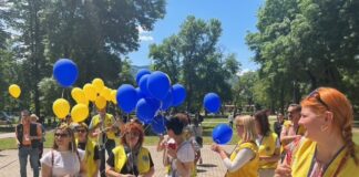 Лајонизам – добрина покажана на дело а членовите работат под мотото ,,Служиме’’