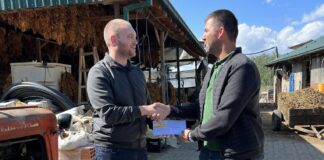 Почна распределбата на картичките со средства за зелена нафта за земјоделците