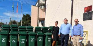 Во Босилово ќе се селектира пластичниот отпад, општината доби донација од 40 канти за таа намена
