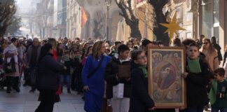 ФОТО: Децата во Струмица ја најавија големата христијанска радост – Рождеството Христово !