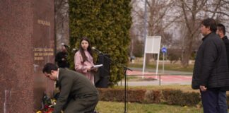 Струмичани ја одбележа 19-годишнината од загинувањето на претседателот Борис Трајковски