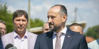 Минималната плата од март ќе биде 20 175 денари, вели вицепремиерот Битиќи