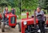 ВИДЕО: Како изгледаа возењата трактори на Христијан и Стоја кои се закитија со злато во Кавадарци