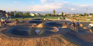 Струмица добива ,,пам-трак“ патека кај АТШ Берово – младите почнаа да уживаат со велосипеди (ФОТО)