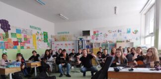 Струмички гитаристи од класата на м-р Васко Пиличев на тридневен фестивал на Крушево град на културата