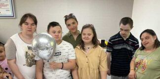 Победничката на „Гранд“ Славица Ангелова се дружеше со децата со Даунов синдром во Струмица