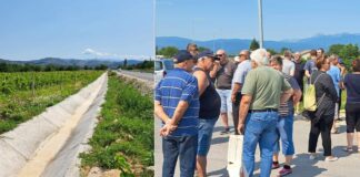 Протест во Богданци оти со изградба на одводниот канал кај обиколницата ќе немаат пристап до имотите (фото)