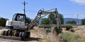 Започна уредувањето на кејот на Ораовичка река во Радовиш во должина од 140 метри