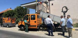 Во соработка со иселениците, Швајцарската Фриборг донираше возила и опрема за општина Босилово (фото)