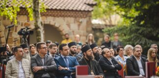 Монографијата „Прилози за историјата на манастирот Вељуса“ го прикажува карактерот и вредноста на Вељушкиот манастир